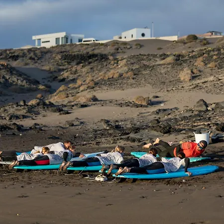 Refurbished Magic Loft Free Surf Beachfront דירה *