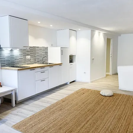 Refurbished Magic Loft Free Surf Beachfront Lägenhet