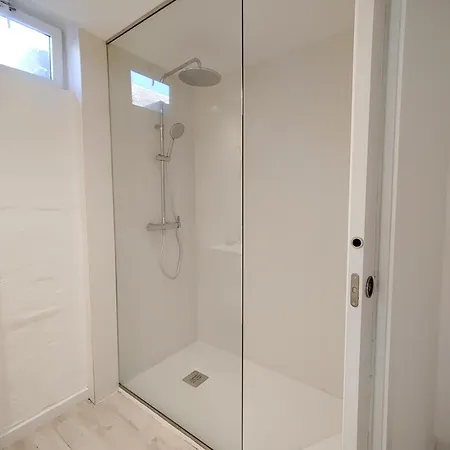 Refurbished Magic Loft Free Surf Beachfront Lägenhet *